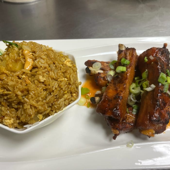 Sii Khrong Muu Yaang.