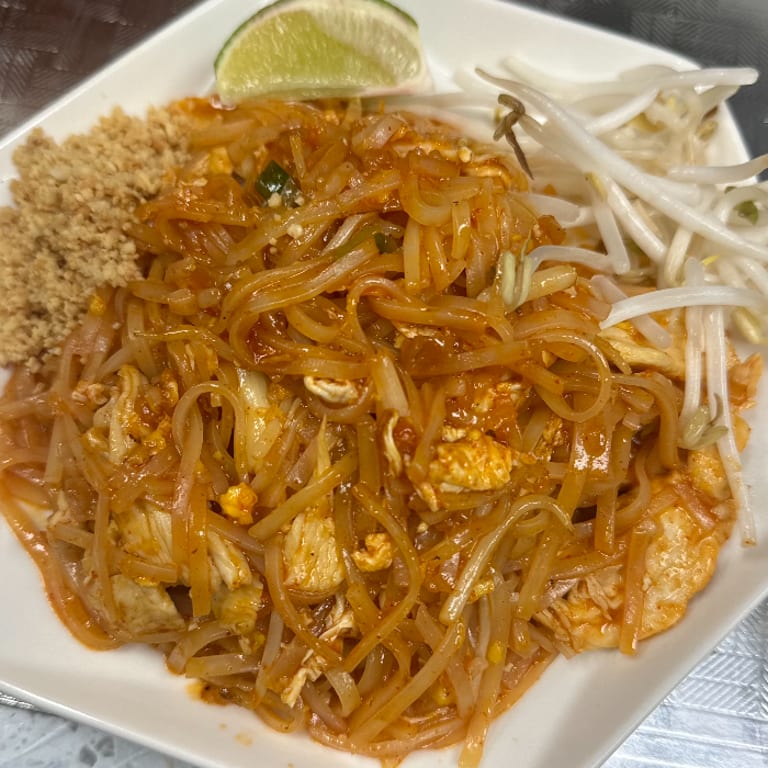 Authentic Thai Flavors and Favorites